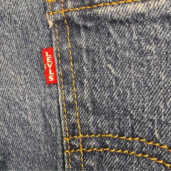 Levi's 70s High Rise Flare Jeans Size 32 - Picture 11 of 16